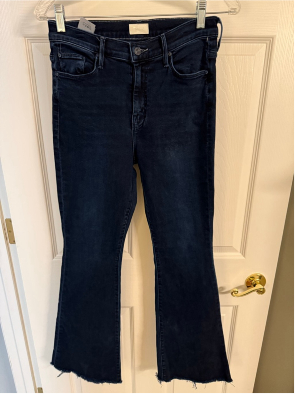 Mother The Weekender Fray jeans Chip on my Shoulder frayed hem Size 27